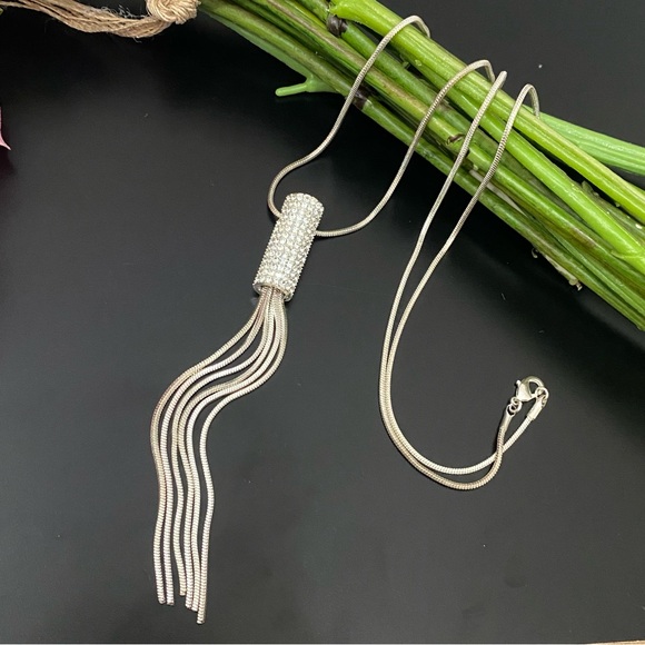 Silver-tone Rhinestones Tassel Chain 28” Long Necklace 33g - Picture 6 of 14